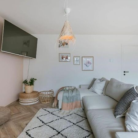 Juan - Stijlvol Appartement Met Uitzicht Op De Kaai 奥斯滕德 外观 照片